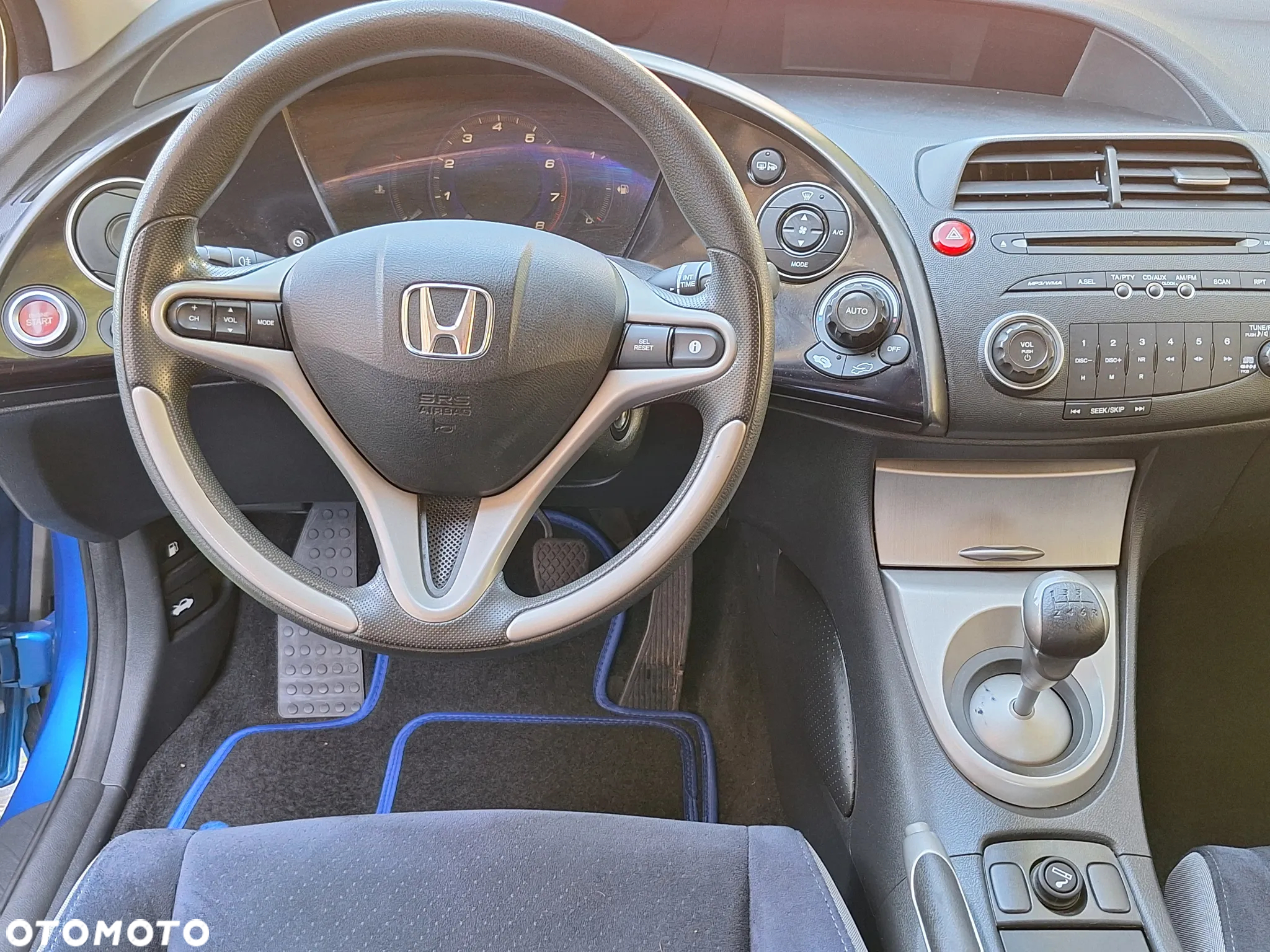 Honda Civic 1.4 Comfort - 26