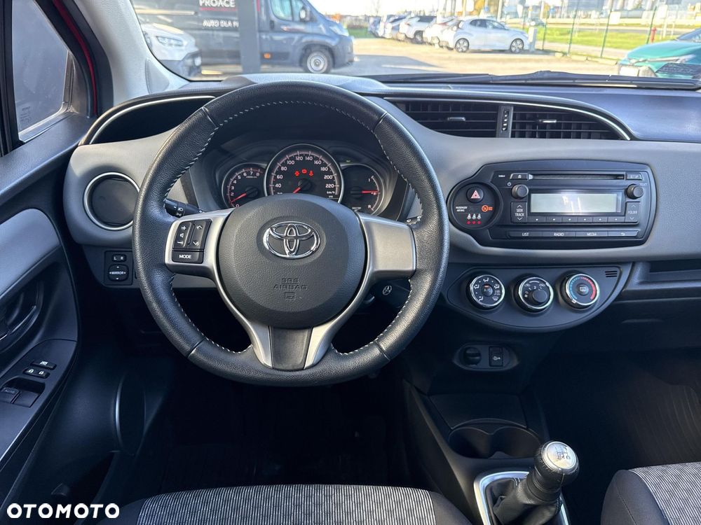 Toyota Yaris 1.0 Active EU6 - 12