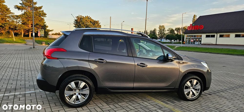 Peugeot 2008 1.6 BlueHDi Allure - 17