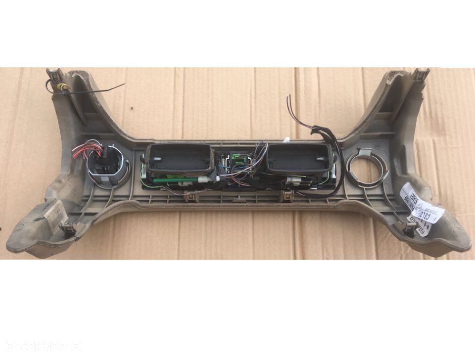 Panel środkowy kokpitu Range Rover 3 III LM L322 Facelift 2009-20012 - 2