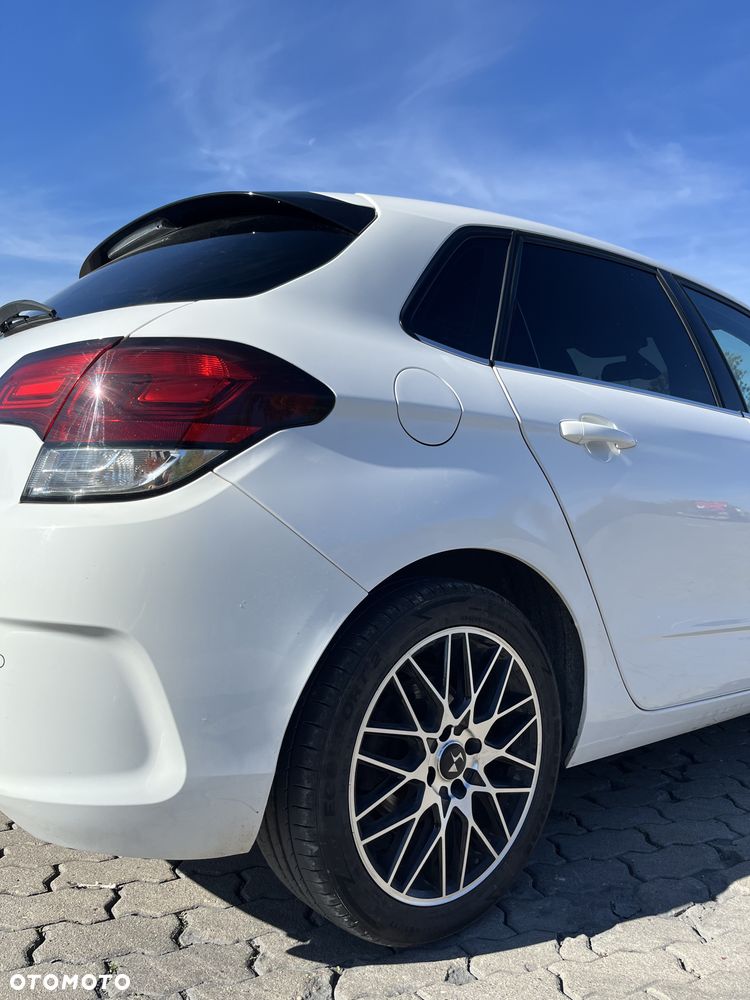 Citroen C4 2013 photo 3