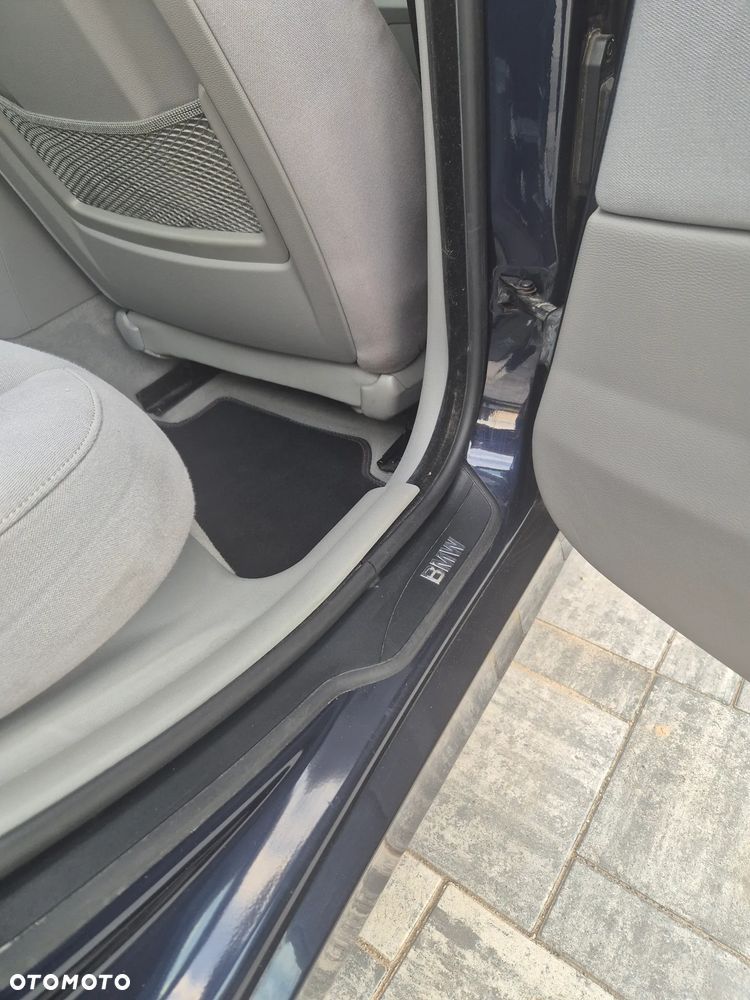 BMW Seria 3 - 33