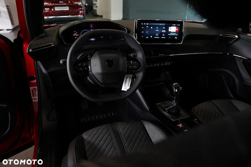 Peugeot 2008 1.2 PureTech Allure S&S - 7