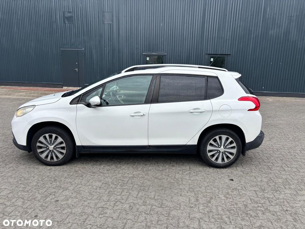 Peugeot 2008 1.2 Pure Tech Style - 4