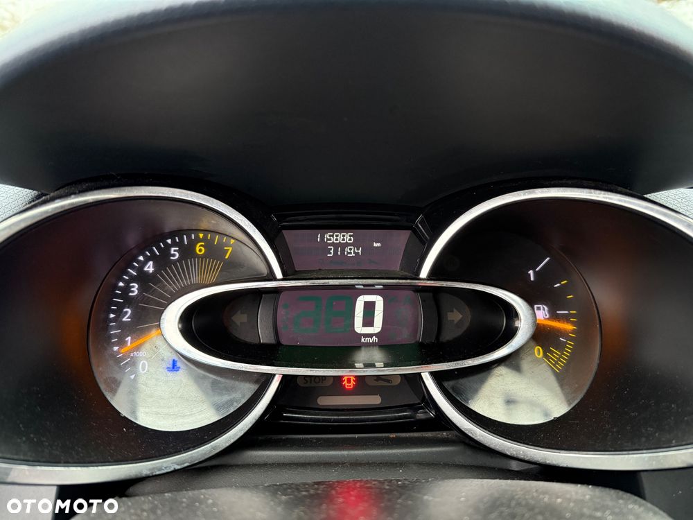 Renault Clio TCe 90 Paris - 17