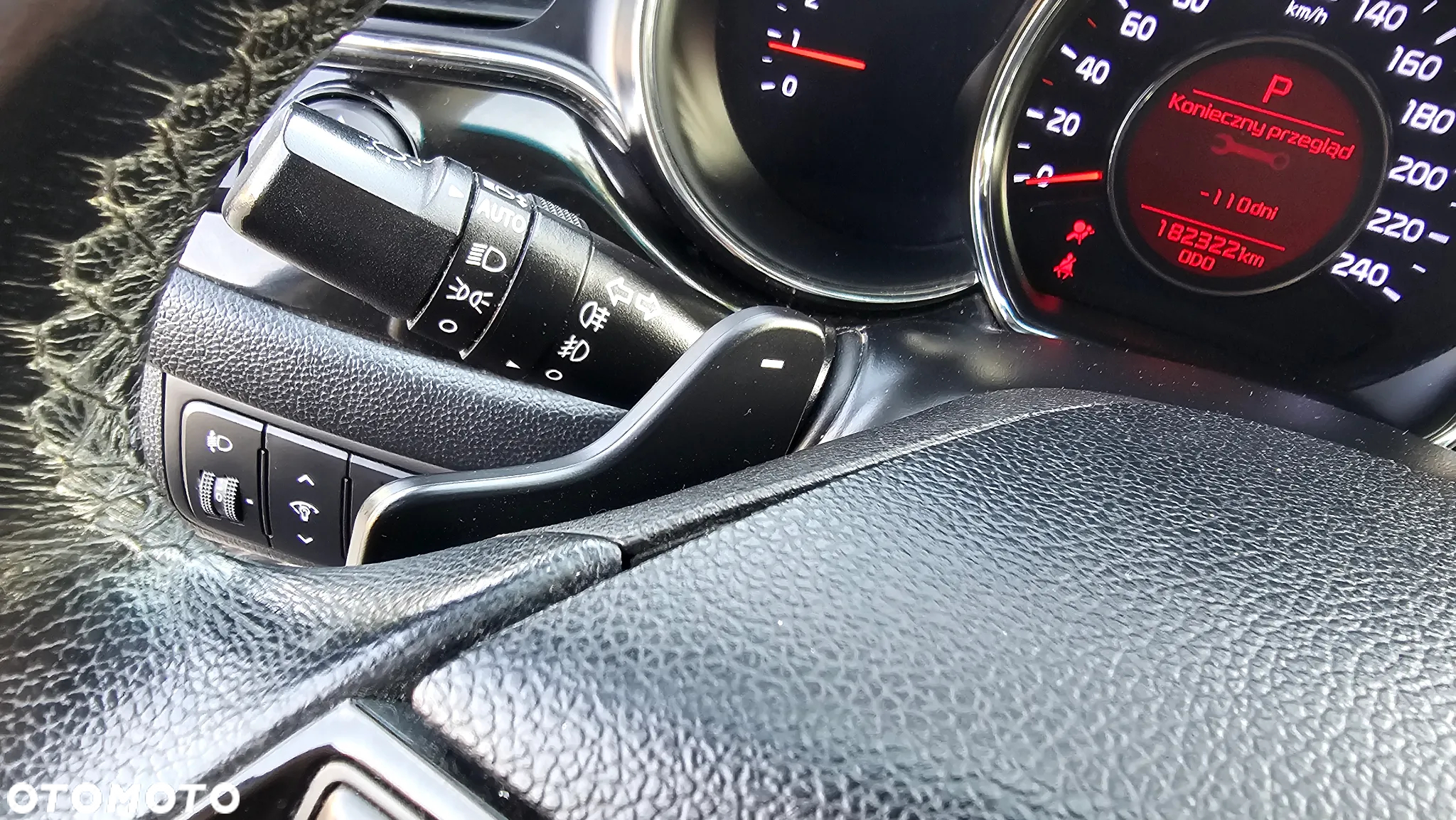Kia Ceed SW 1.6 CRDi DCT Platinum Edition - 23