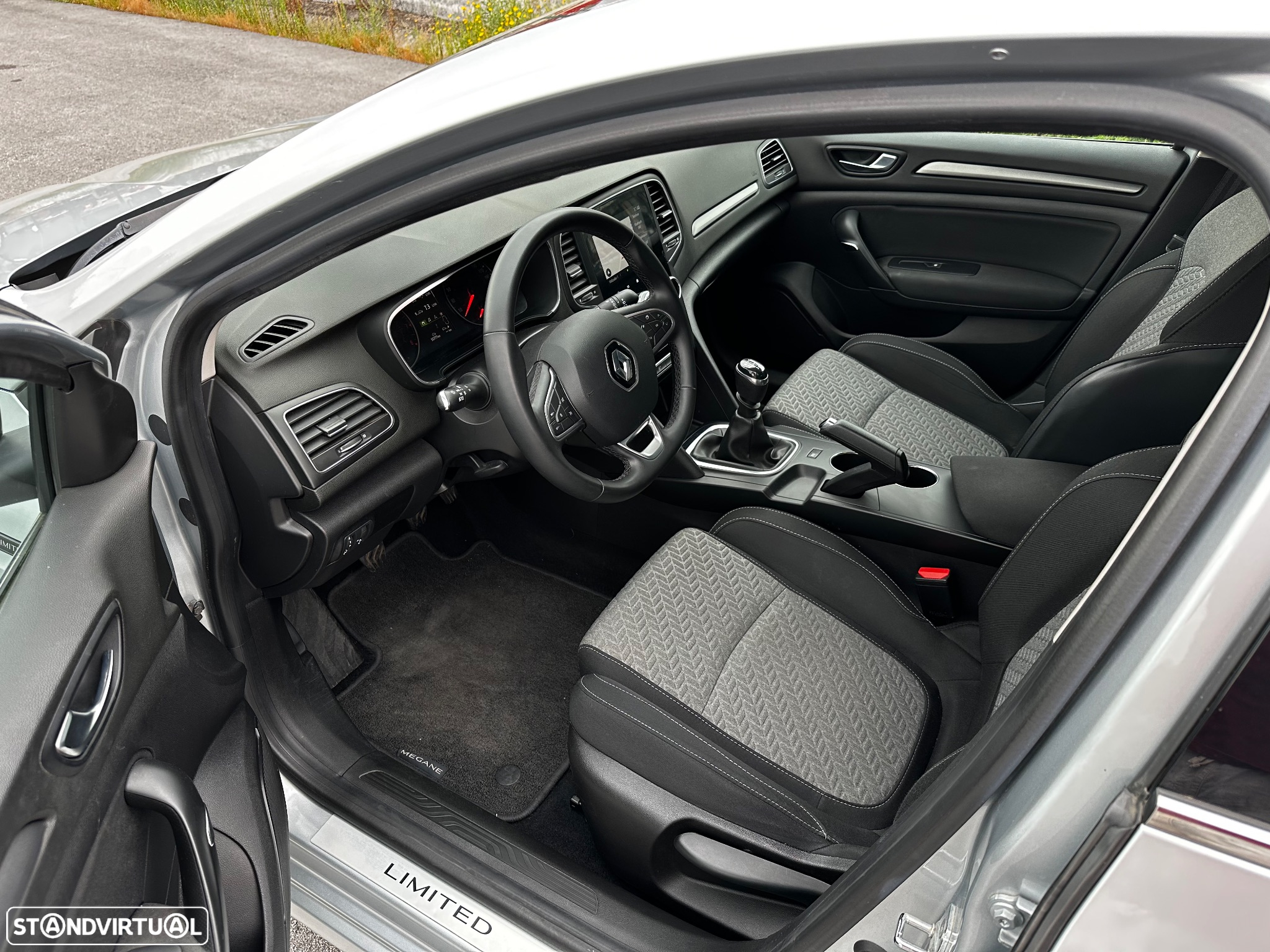 Renault Mégane 1.3 TCe Limited - 12