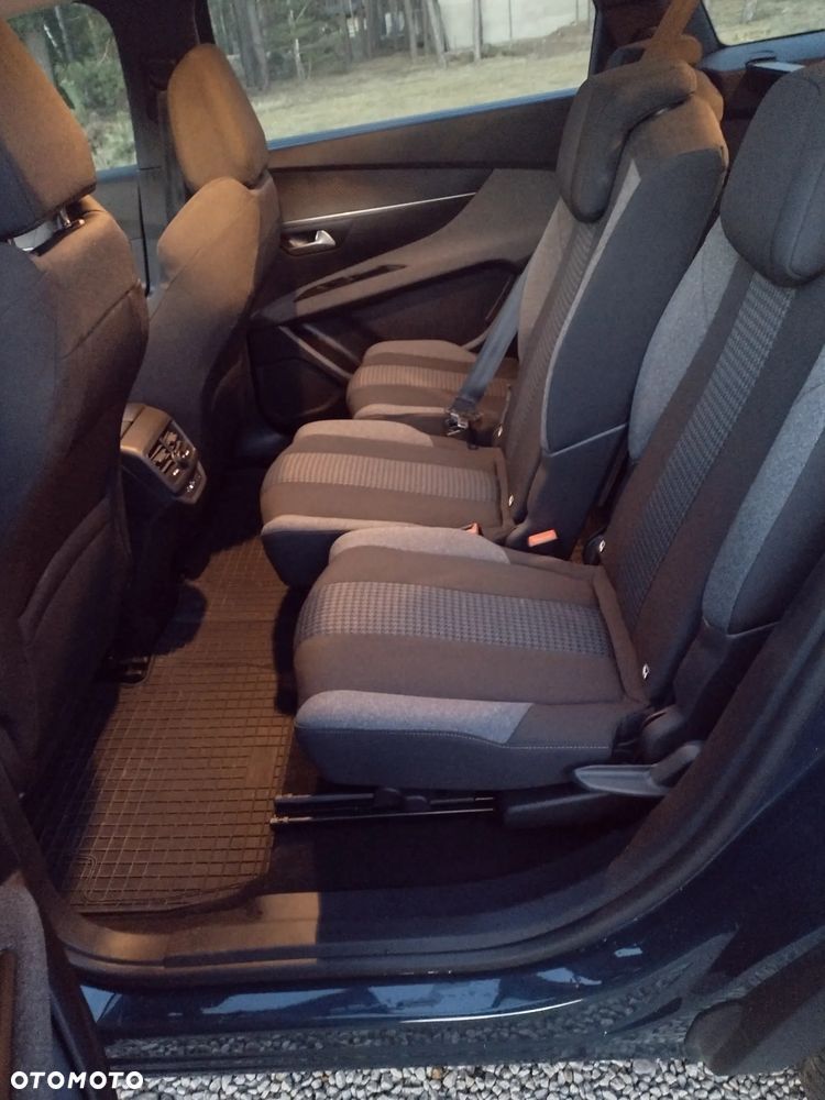Peugeot 5008 1.5 BlueHDi Active S&S EAT8 - 20