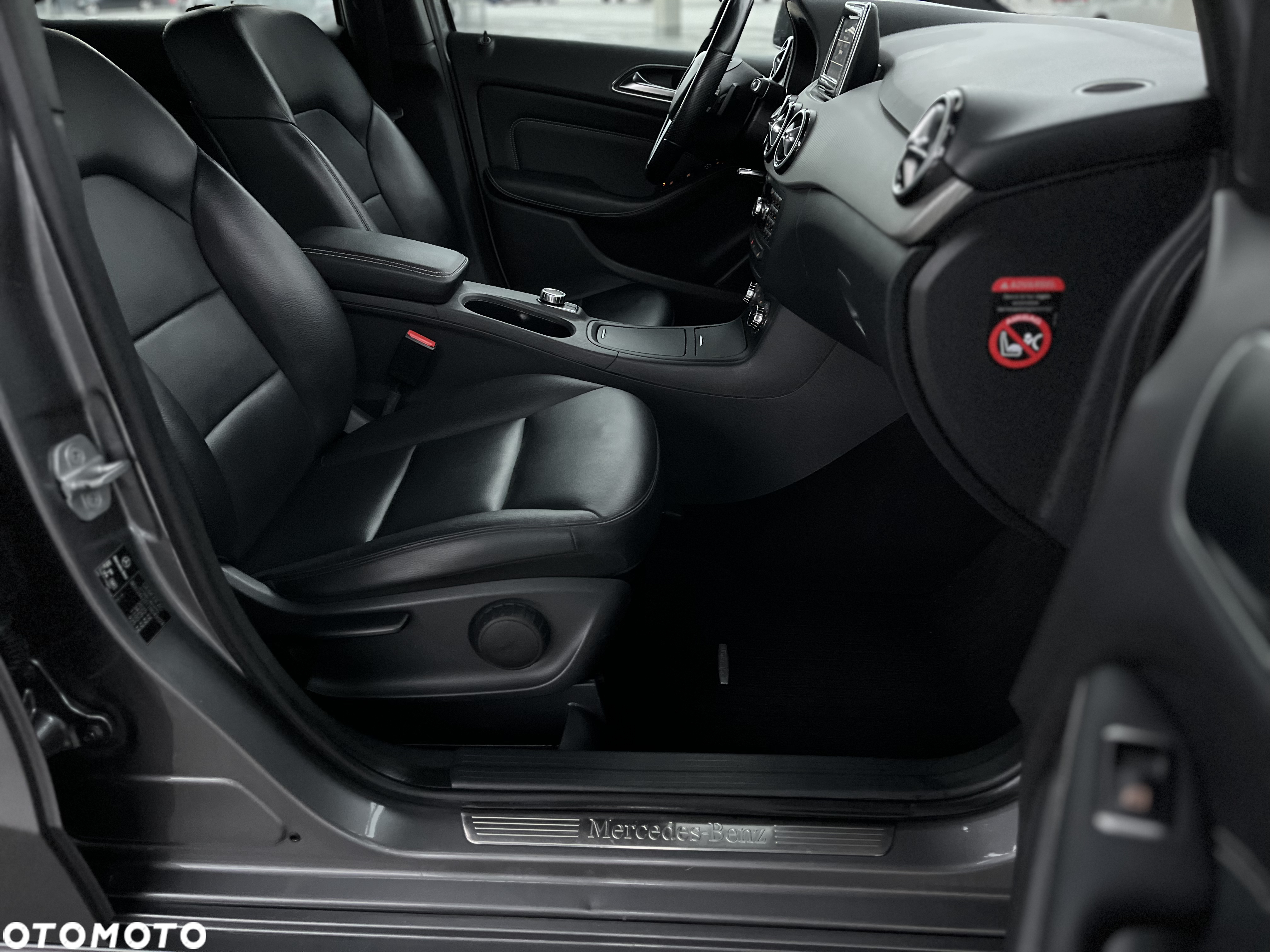 Mercedes-Benz Klasa B 200 CDI (BlueEFFICIENCY) 7G-DCT - 21