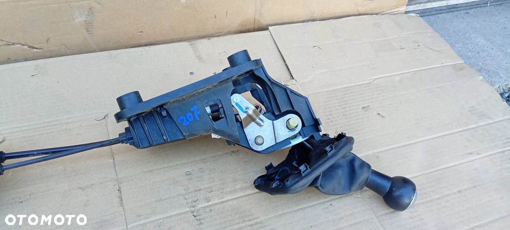 Wybierak lewarek biegów linki Peugeot 207 9654072080 - 7