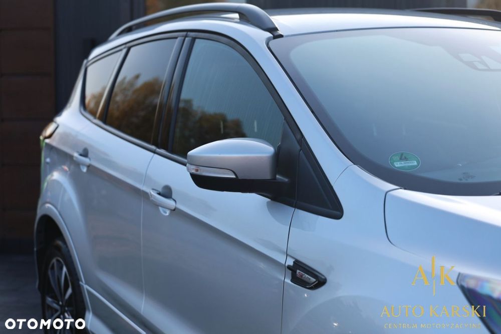 Ford Kuga - 17