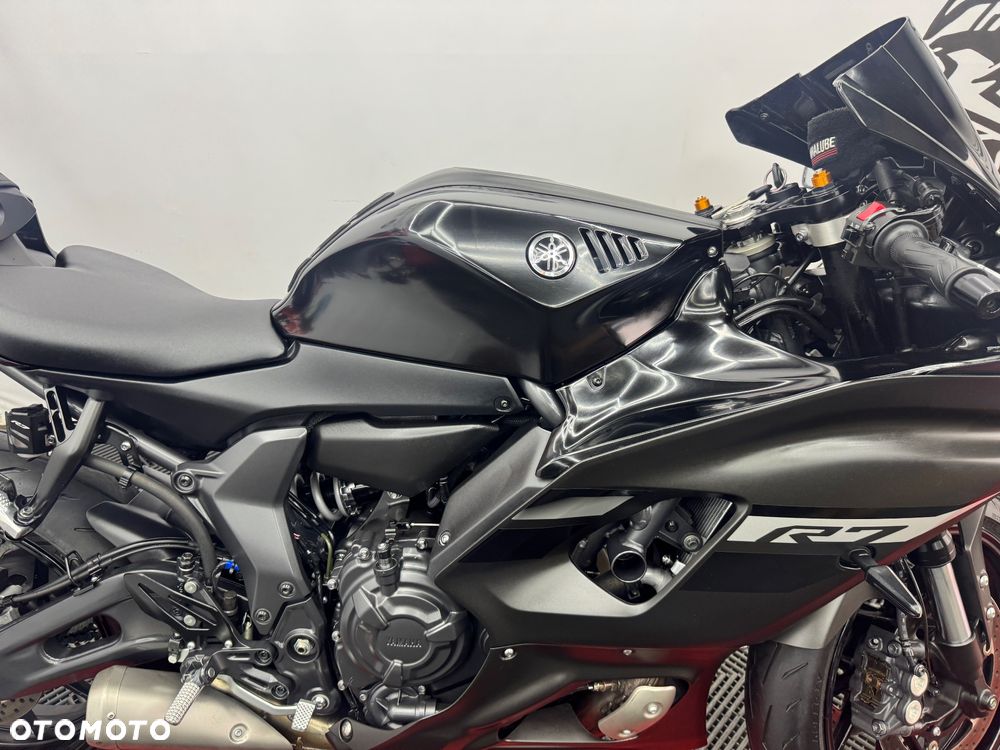 Yamaha R7 - 33