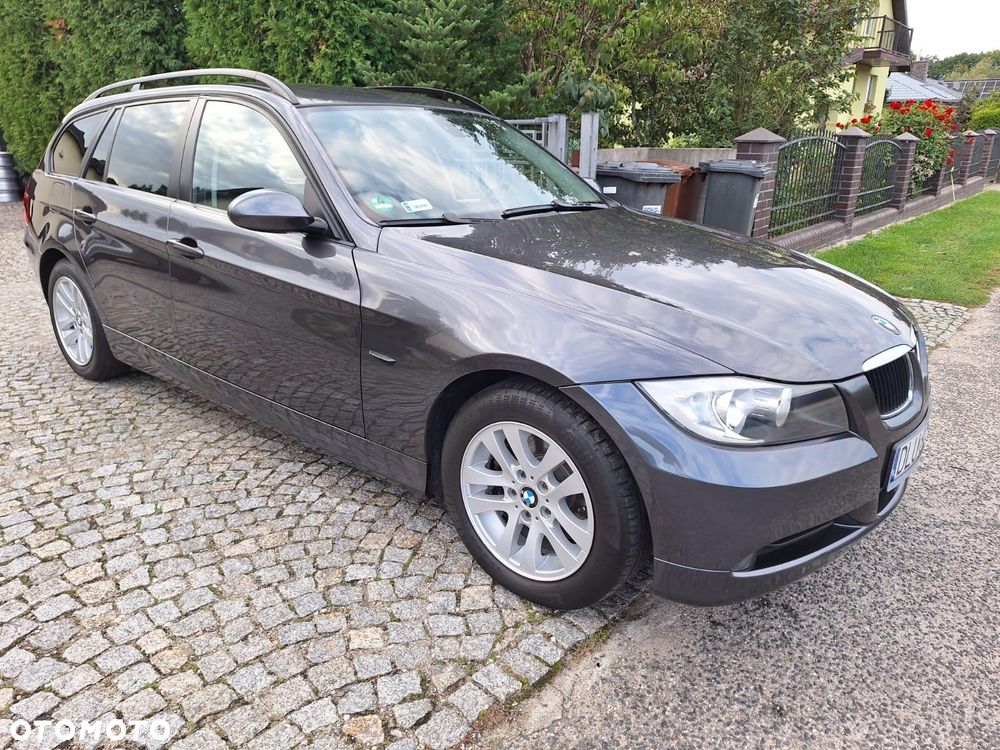 BMW Seria 3 318d - 3