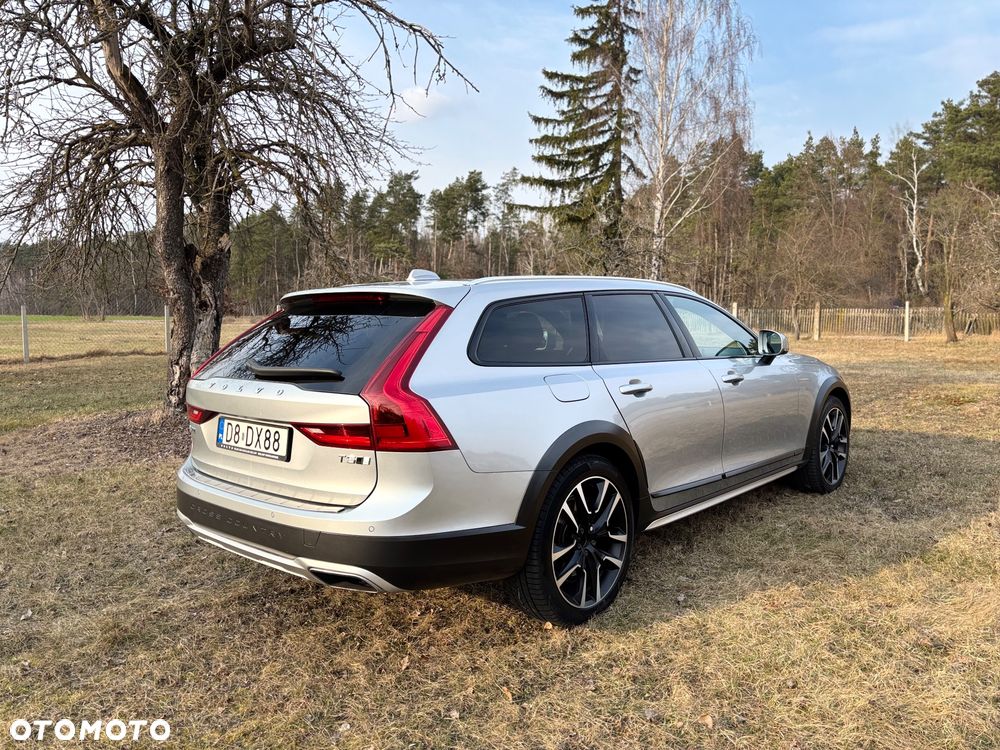 Volvo V90 Cross Country T5 AWD Pro - 2