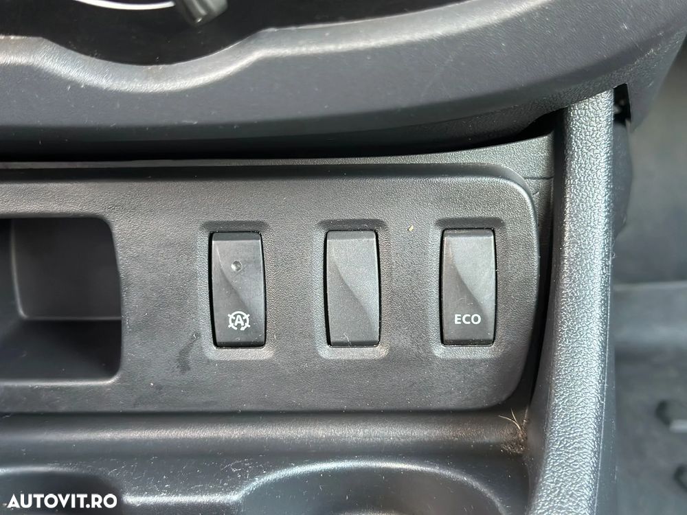 Dacia Duster 1.6 4x2 Acces - 20