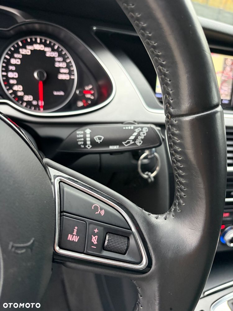Audi A4 Avant 2.0 TDI DPF multitronic S line Sportpaket - 17