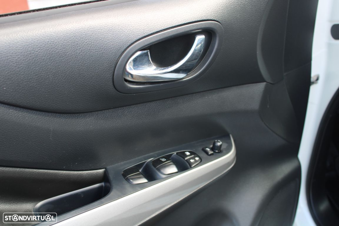 Nissan Navara 2.3 dCi CD 4WD N-Connecta Nav - 19