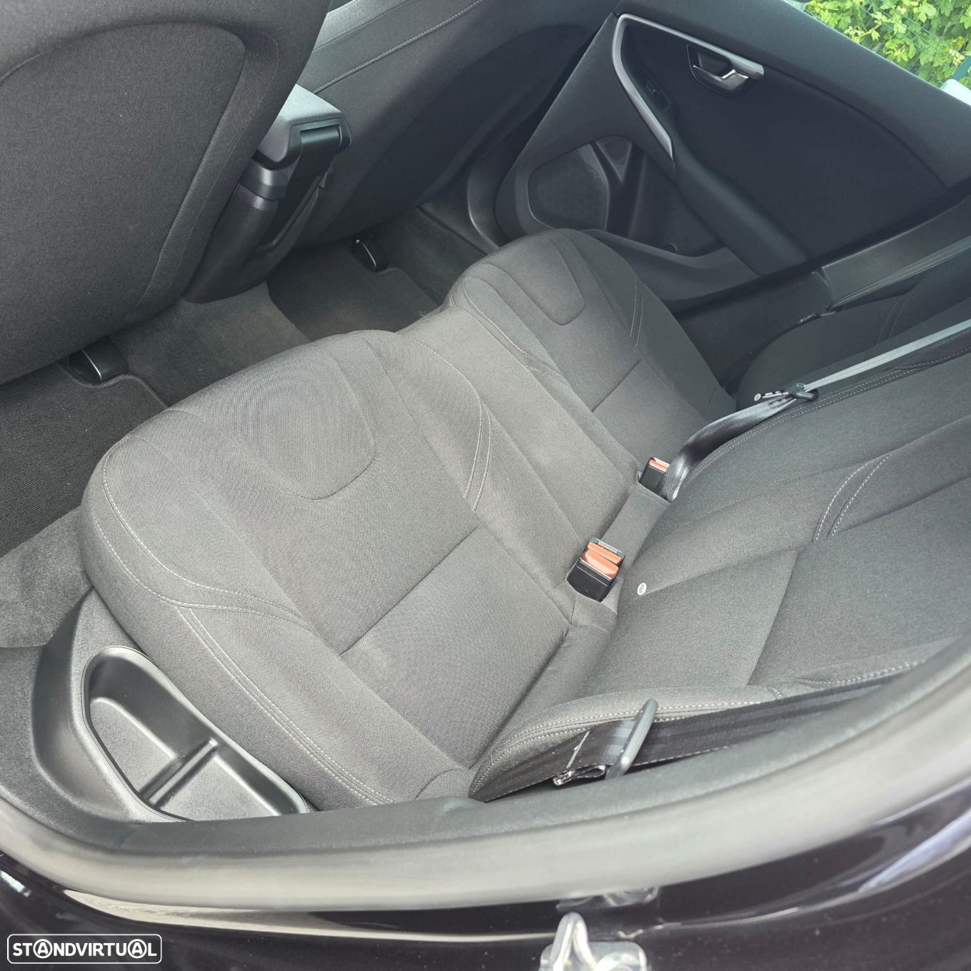 Volvo V40 Cross Country 2.0 D2 - 8
