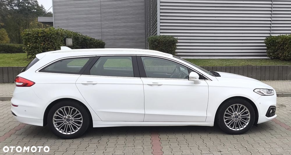 Ford Mondeo 2.0 EcoBlue Titanium - 27