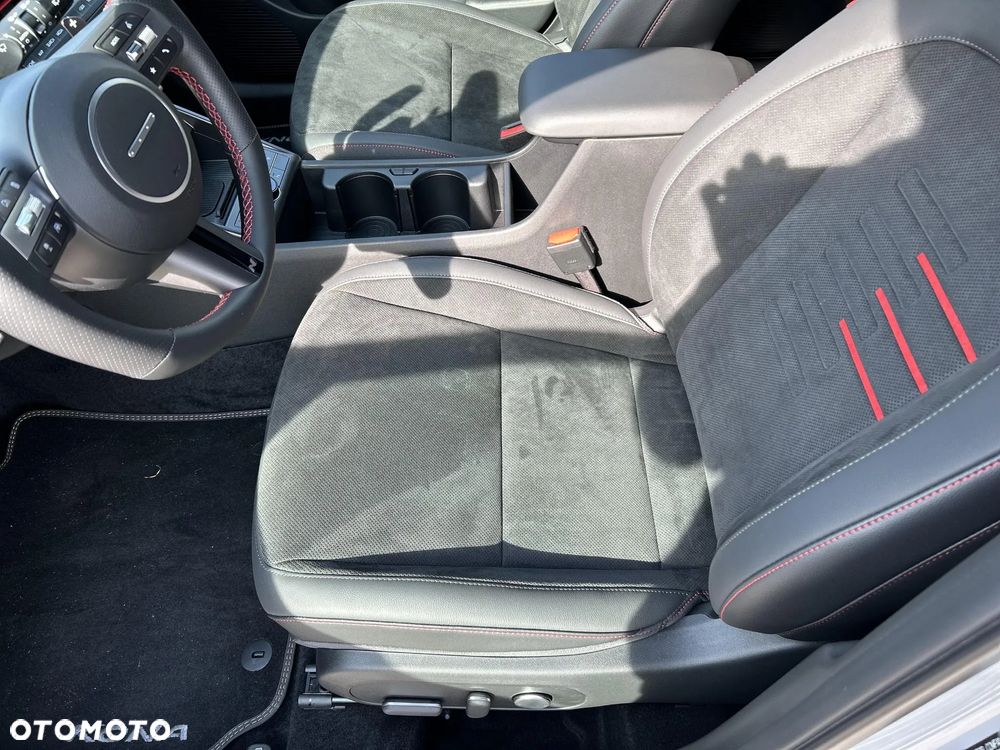 Hyundai Kona 1.6 GDI Hybrid N-Line DCT - 12