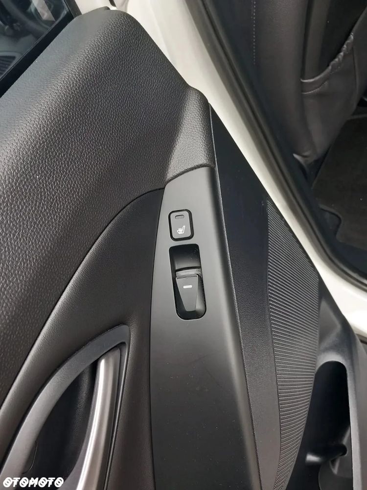Hyundai ix35 - 23