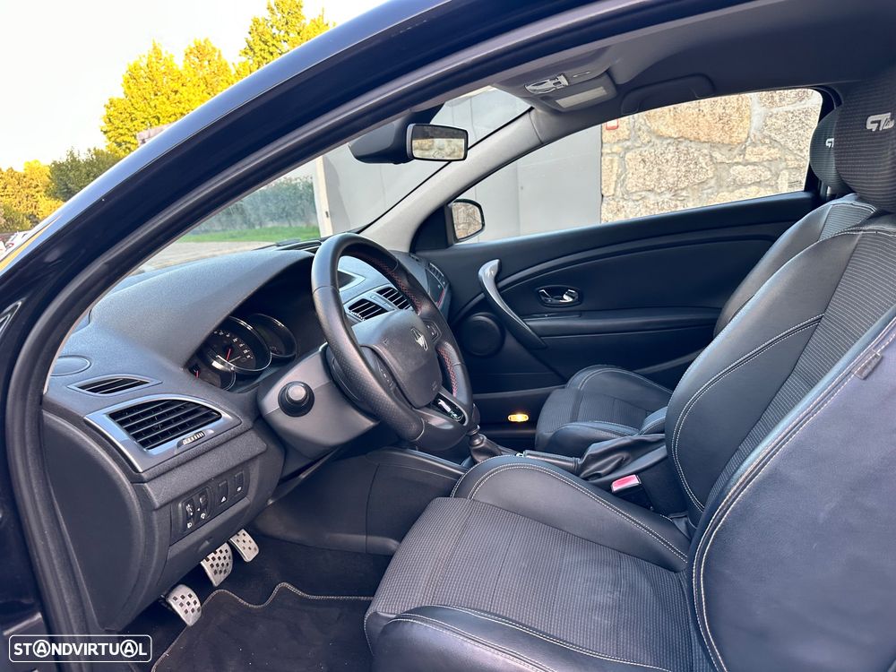 Renault Mégane Coupe - 29
