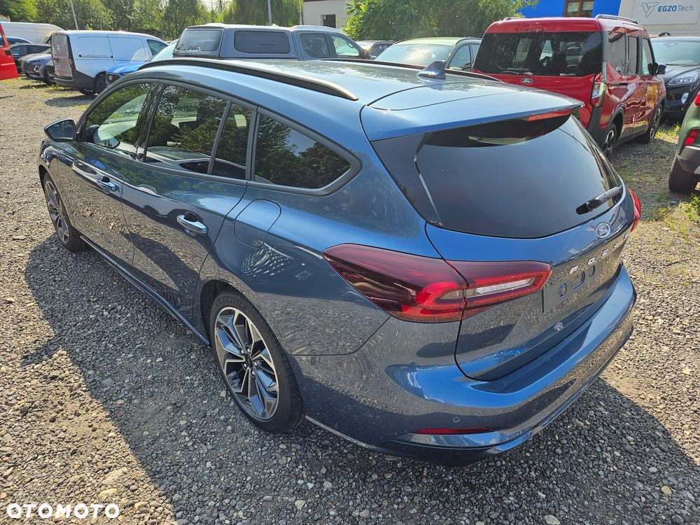 Ford Focus 1.0 EcoBoost mHEV ST-Line X - 6