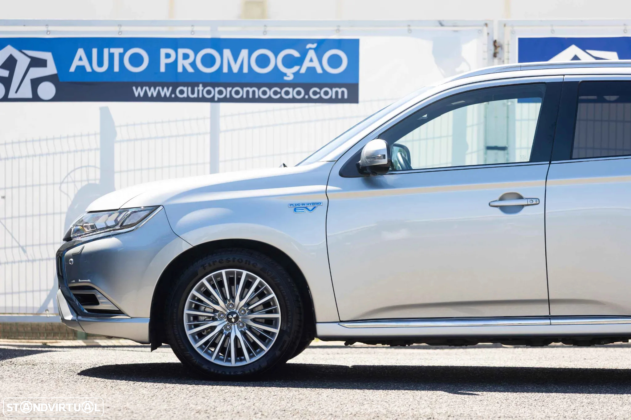 Mitsubishi Outlander 2.0 PHEV Instyle - 16
