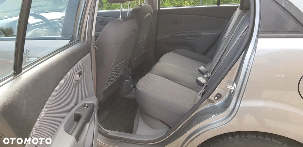 Kia Rio 1.4 Spirit - 14