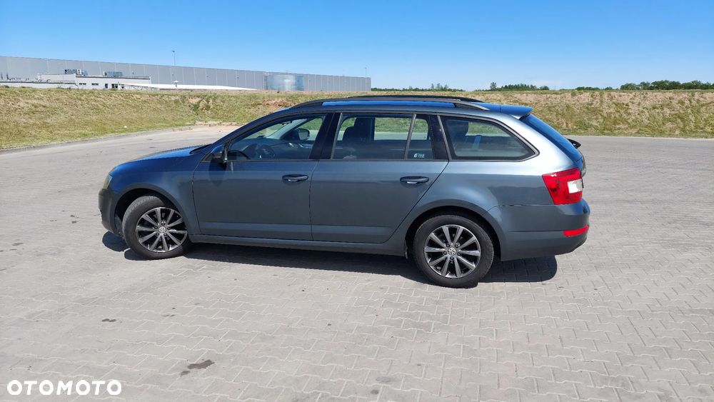 Skoda Octavia 2.0 TDI Ambition DSG - 1