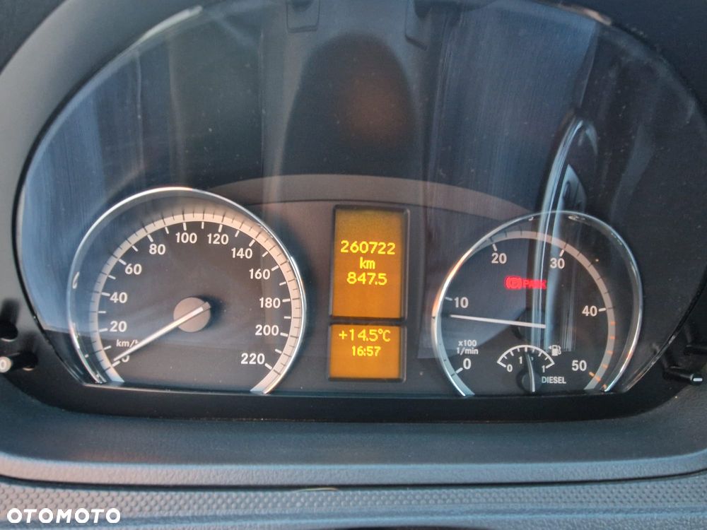 Mercedes-Benz Vito - 13