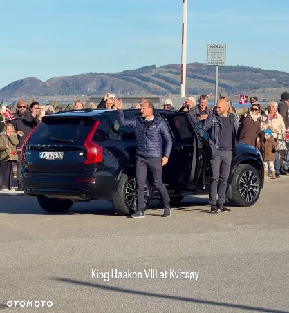 Volvo XC 90 - 25
