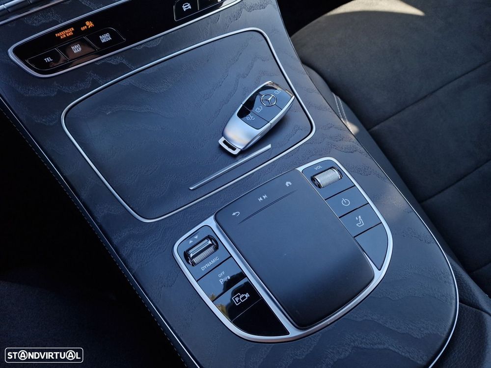 Mercedes-Benz E 300 de AMG Line - 35