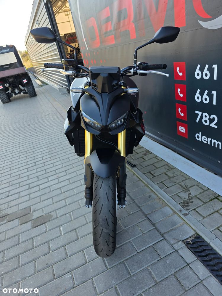 Honda Hornet - 32
