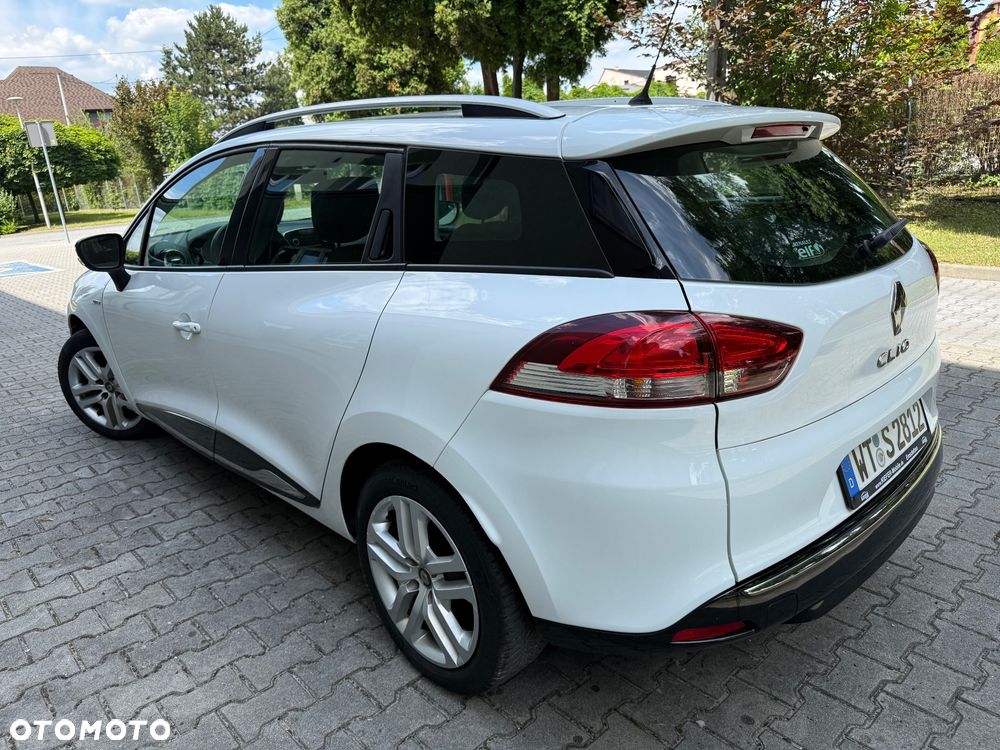Renault Clio 1.2 16V 75 LIMITED - 15