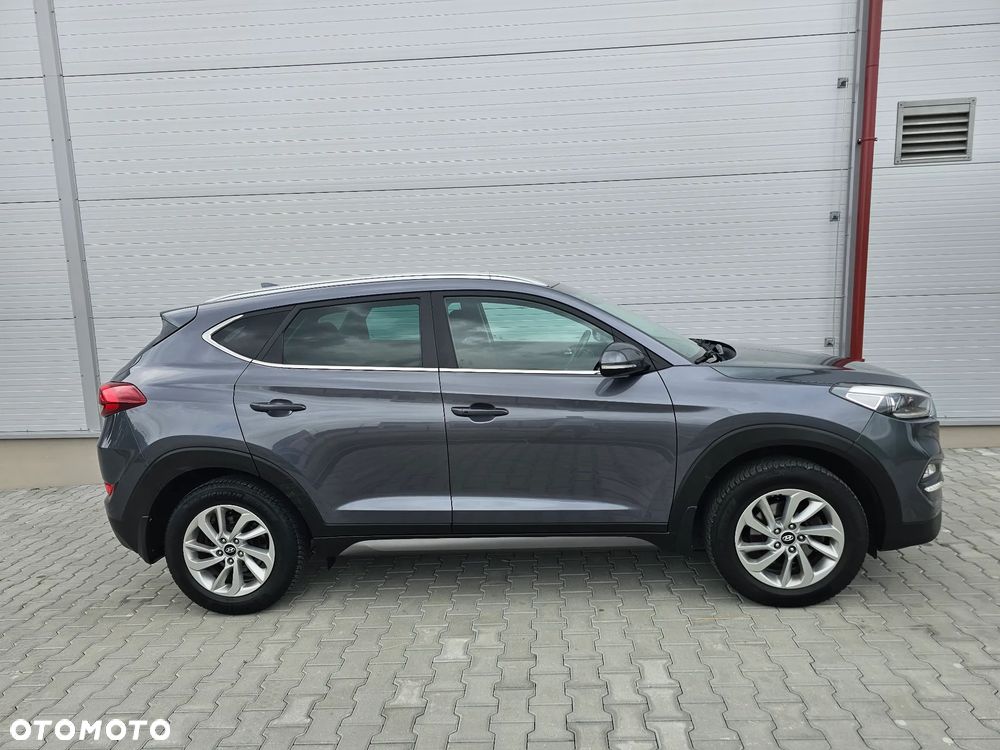 Hyundai Tucson blue 1.6 GDi 2WD Navi - 11