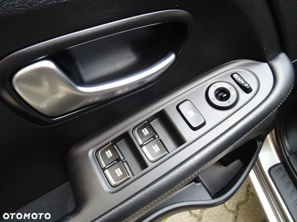 Kia Carens 1.7 CRDi XL 7os - 16