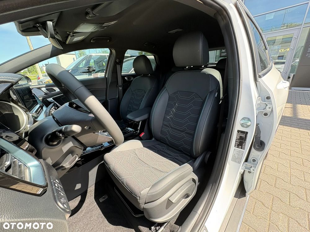 Kia XCeed 1.6 T-GDI Tribute DCT - 12