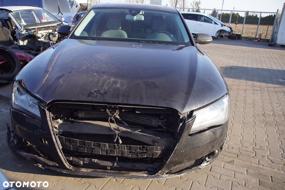 Auto na części tel 692106889 Audi A8 D4 4.2 tdi CDSB CDS skrzynia MXX kod lakieru lz9y wersja nie long drzwi ćwiartka szyba deska konsola lusterko zamek komputer zderzak czujnik fotele - 9