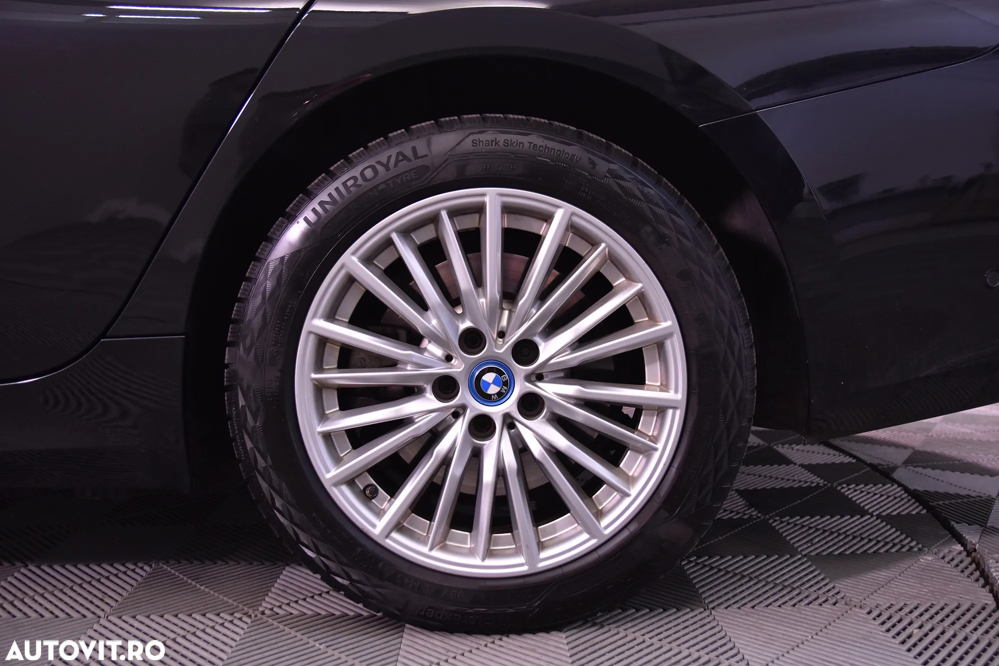 BMW Seria 3 320e AT PHEV - 13