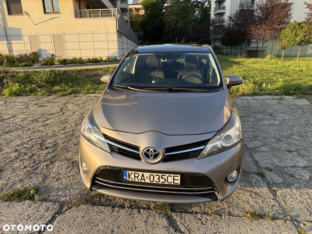 Toyota Verso 1.6 D-4D Prestige 7os - 8