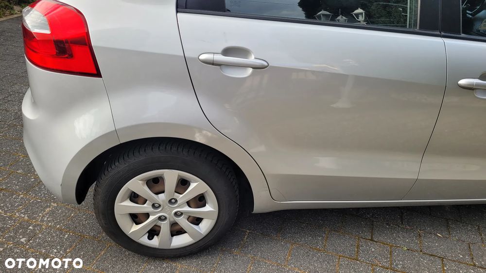 Kia Rio 1.2 M - 13