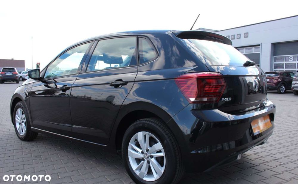 Volkswagen Polo - 8