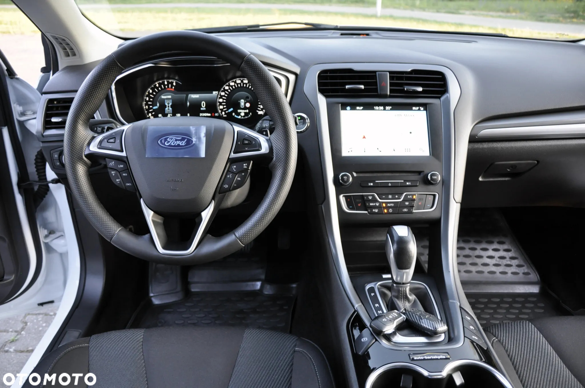 Ford Mondeo Turnier 2.0 TDCi PowerShift-Aut Allrad Titanium - 27
