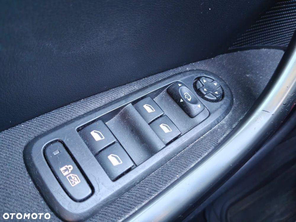 Peugeot 3008 1.6 Premium - 22