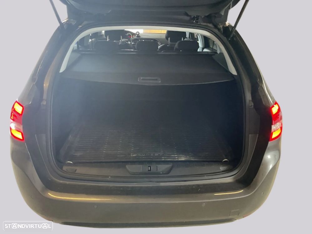 Peugeot 308 SW 1.2 PureTech Style - 10