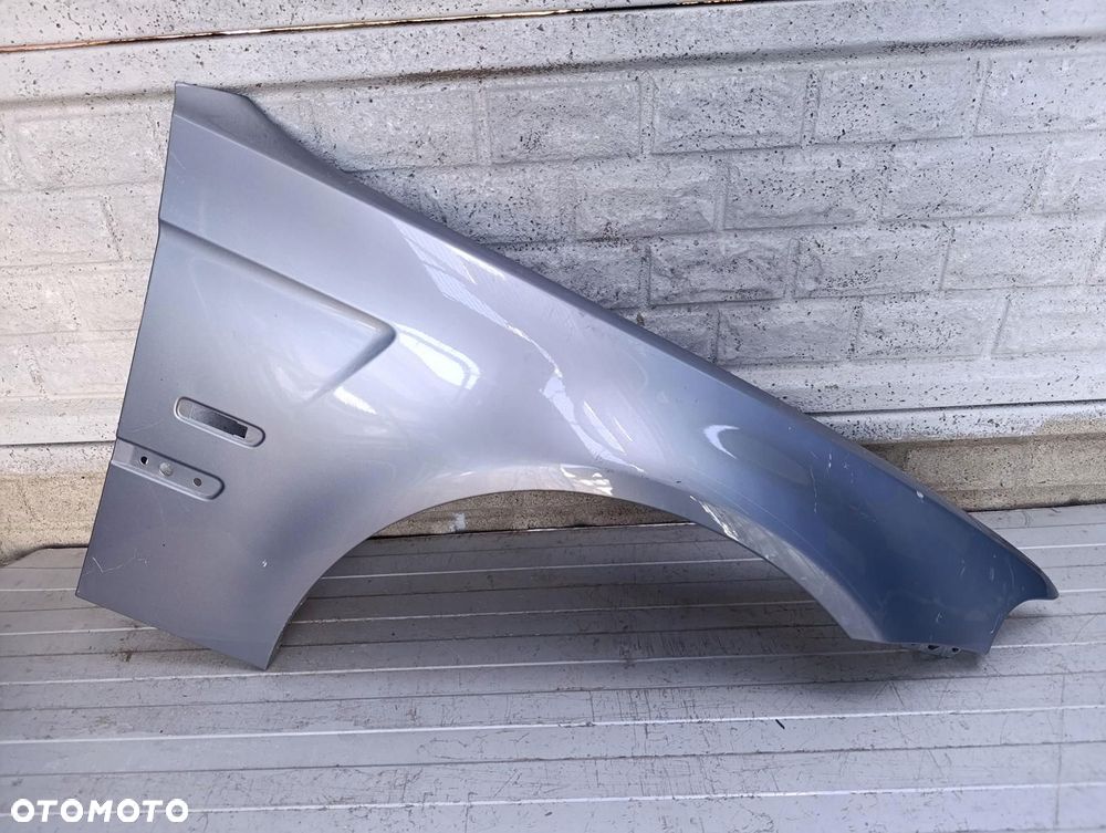 bmw e46 e46 compact błotnik prawy przedni bez rdzy oryginał - 1