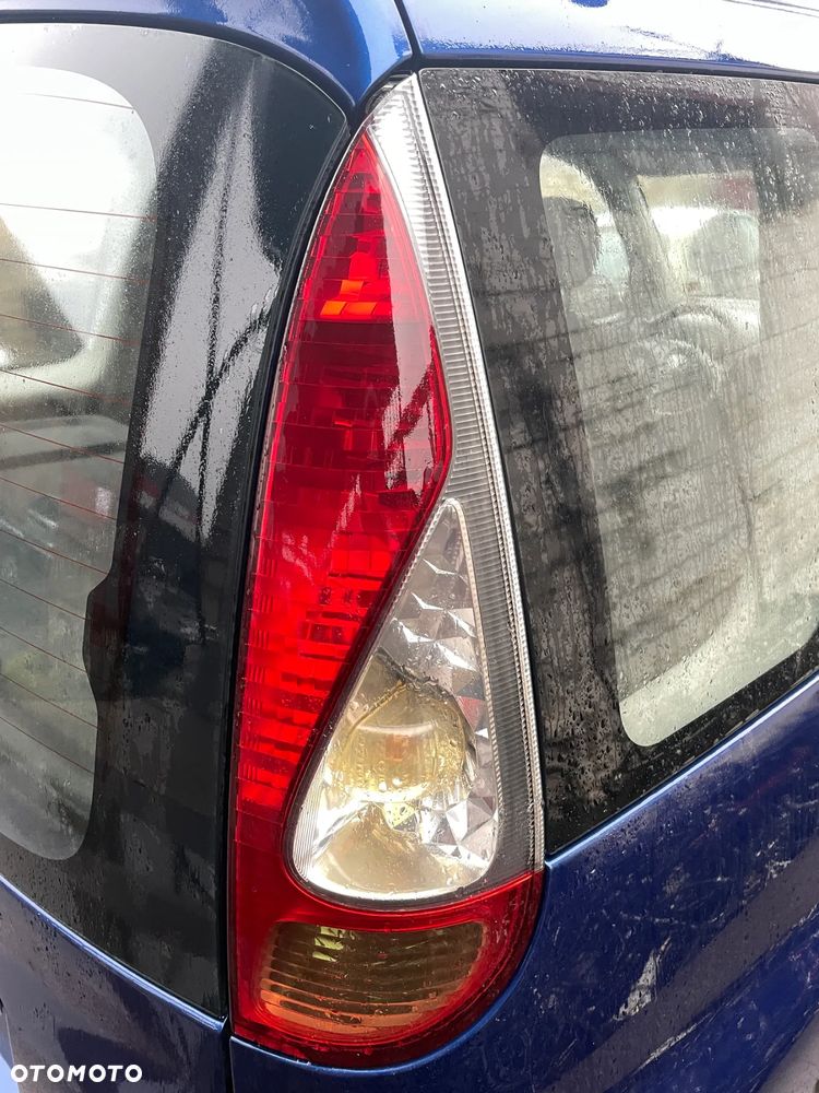LAMPA PRAWY LEWA TYL TOYOTA YARIS VERSO I LIFT - 2