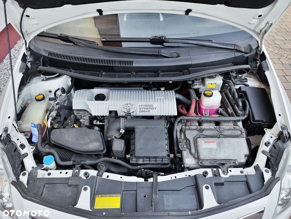 Toyota Auris 1.8 HSD Sol - 24