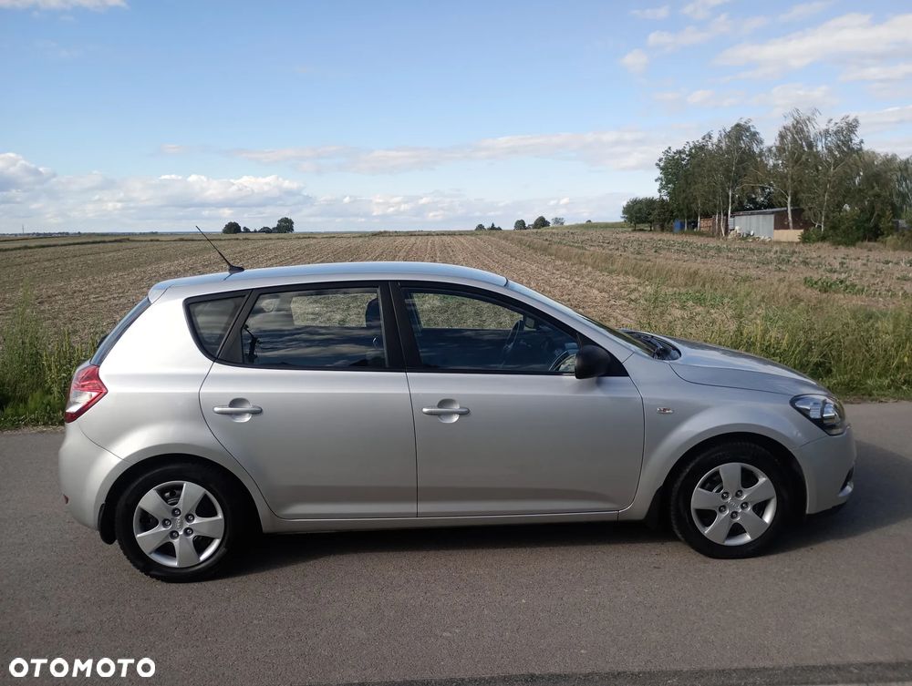 Kia Ceed 1.4 CVVT Attract - 18